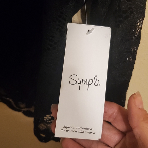 Nwt Simpli cropped lace shorty top - Picture 5 of 7